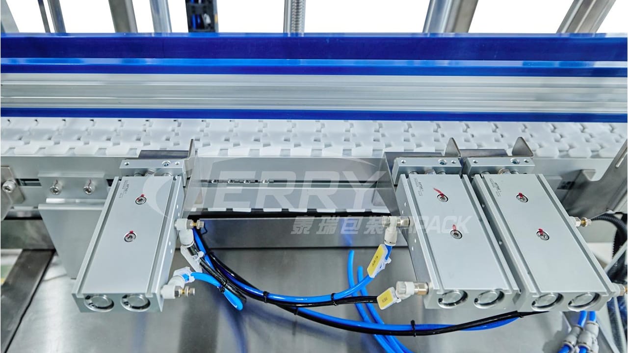 TR-CX Bottle Feeding And Separating Mechanism