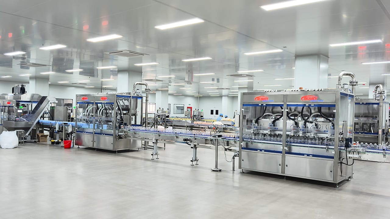 Six-Head Gear Pump Filling Machine, Ten-Head Continuous Cap-Securing Machine, Case Packer, Sealing Machine, Box Labeling Machine, Robot Palletizing Machine Project Site (1)