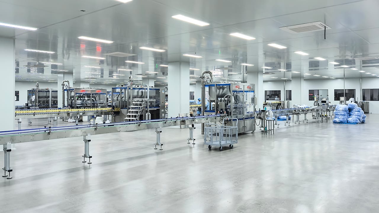 Six-Head Gear Pump Filling Machine, Ten-Head Continuous Cap-Securing Machine, Case Packer, Sealing Machine, Box Labeling Machine, Robot Palletizing Machine Project Site (3)